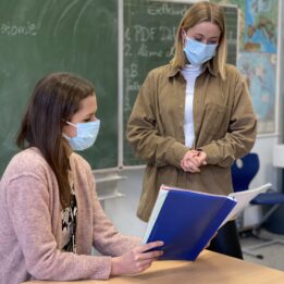 SKYLOTEC donates mouth-nose protection for St. Franziskus School Koblenz